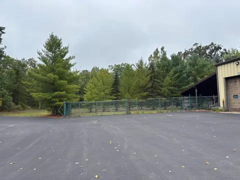 2655 W Ludington Drive, Farwell MI 48622 photo 3