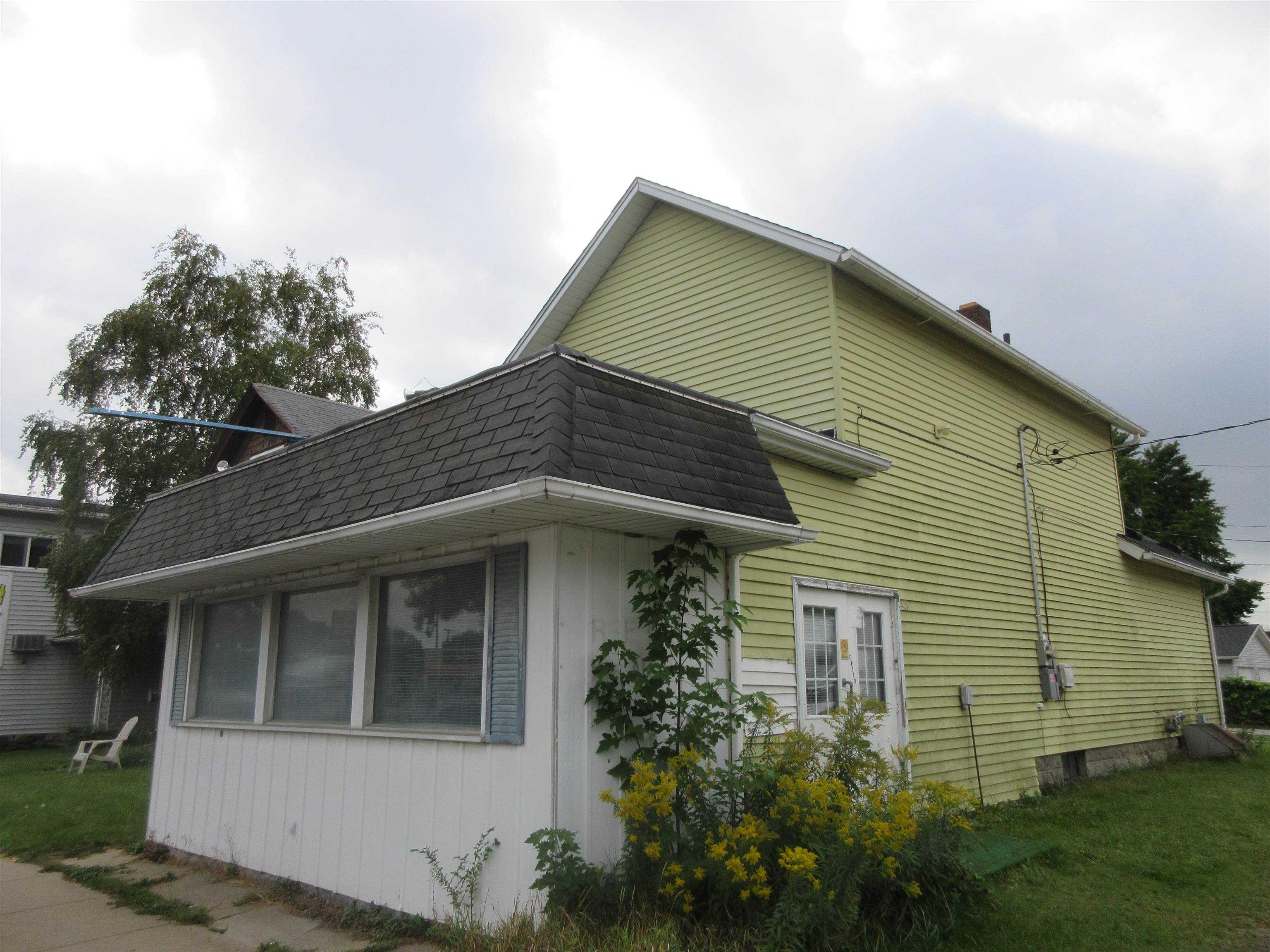 1100-1102 Garfield Avenue, Bay City MI 48708 photo 1