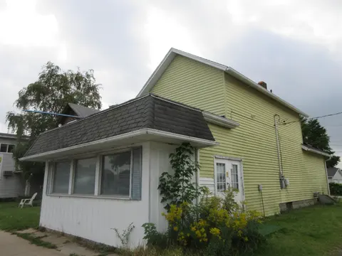 1100-1102 Garfield Avenue, Bay City MI 48708 photo 1