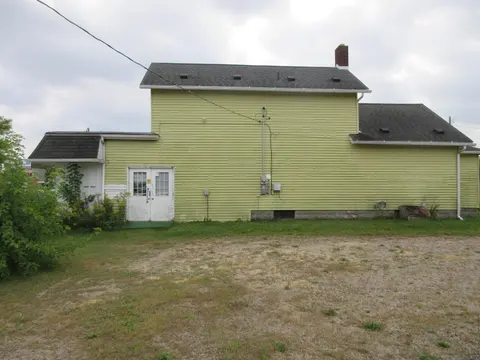 1100-1102 Garfield Avenue, Bay City MI 48708 photo 2
