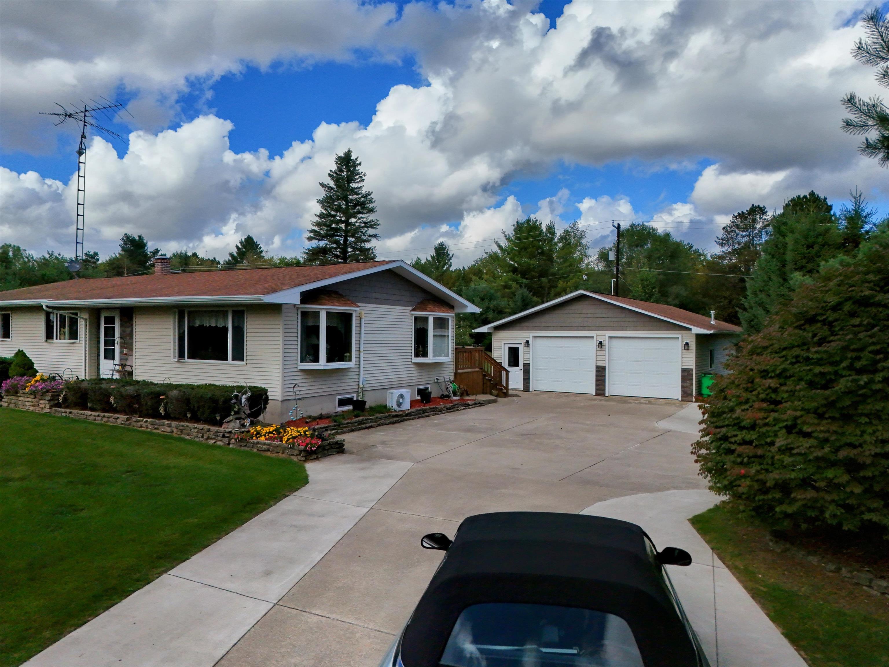 2031 E Dayton, Caro MI 48723 photo 1