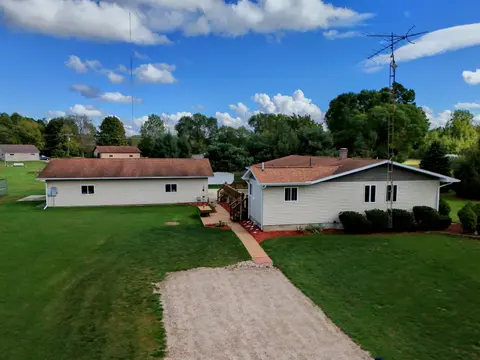 2031 E Dayton, Caro MI 48723 photo 2
