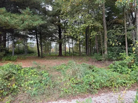 6210 Evergreen Court, Midland MI 48642 photo 2