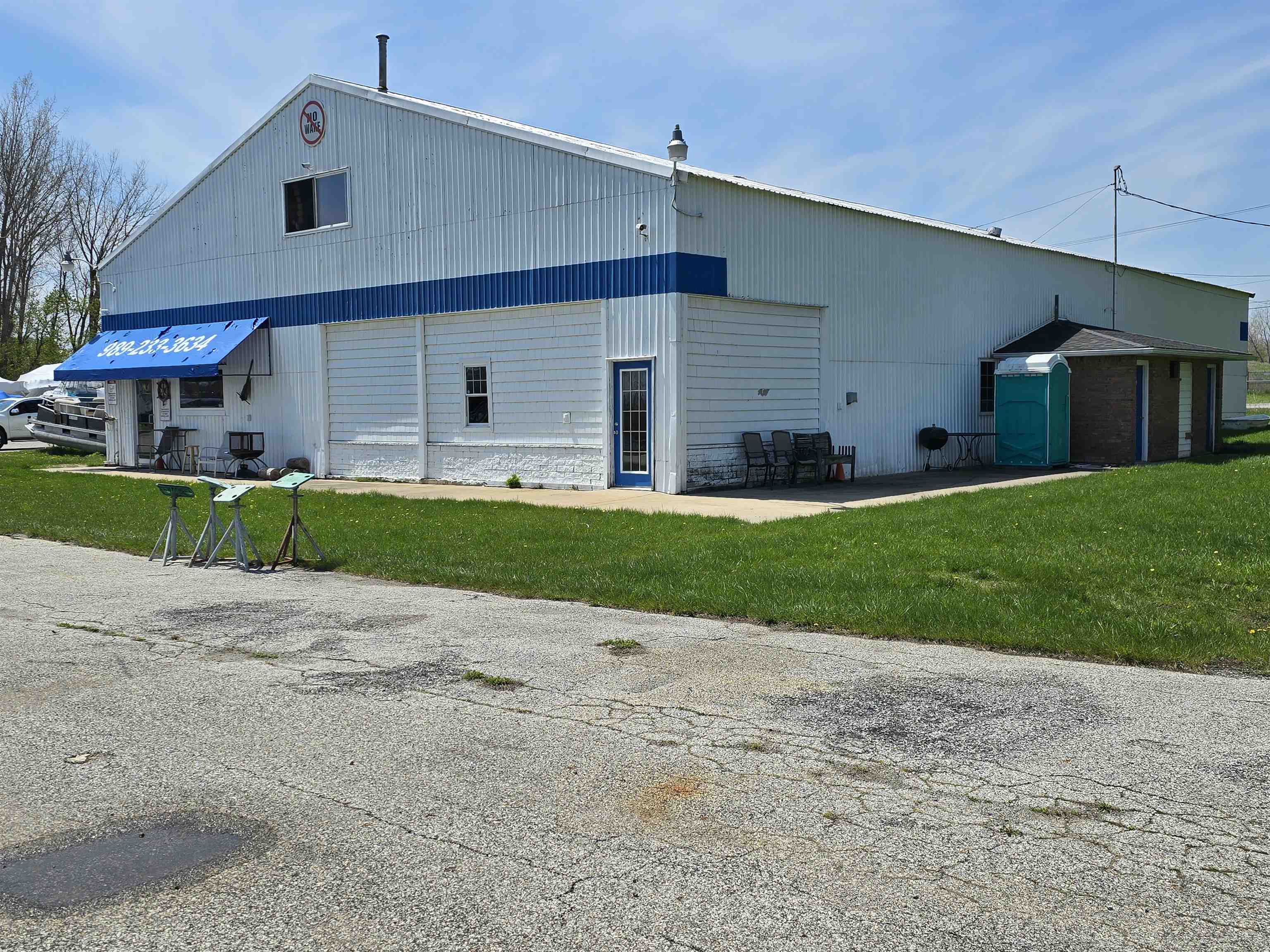 1251 Evergreen Drive, Bay City MI 48708 photo 1