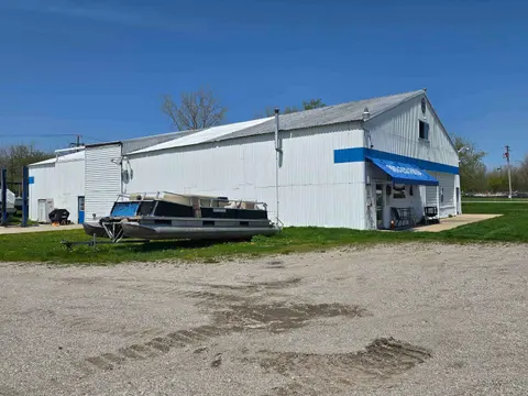 1251 Evergreen Drive, Bay City MI 48708 photo 2
