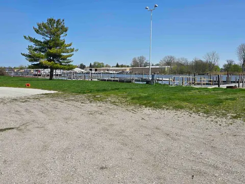 1251 Evergreen Drive, Bay City MI 48708 photo 4