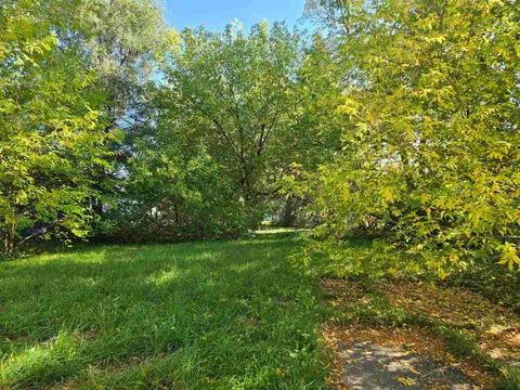 709 Fraser Street, Bay City MI 48708 photo 2