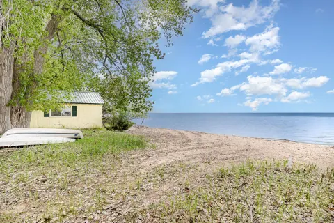 430 Ricoma Beach Road, Bay City MI 48706 photo 2