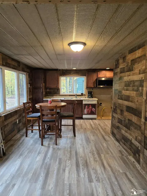 7180 Sherwood Trail, Harrison MI 48625 photo 4