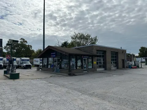 1419 Davenport Avenue, Saginaw MI 48602 photo 1