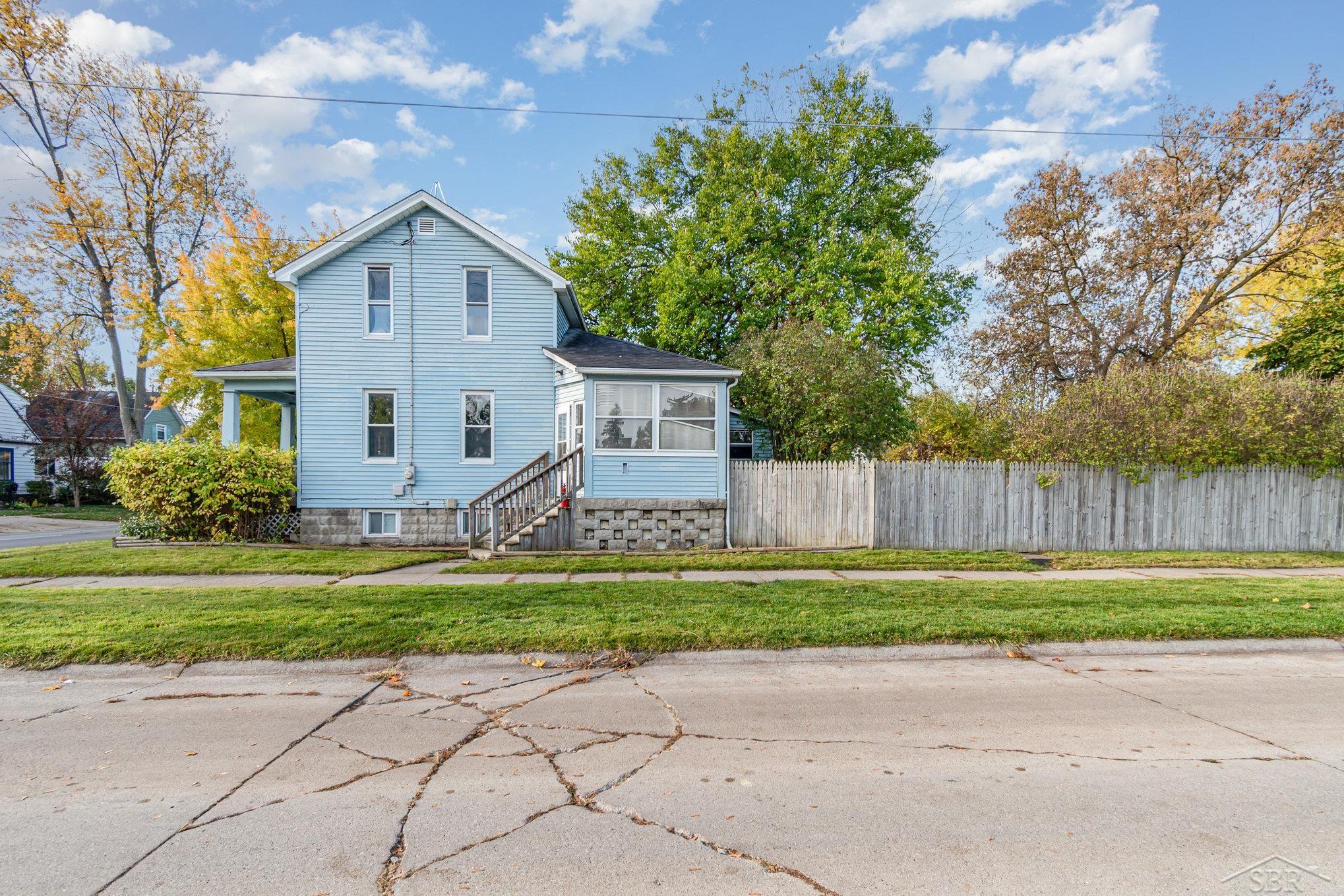 703 S Mason Street, Saginaw MI 48602 photo 1