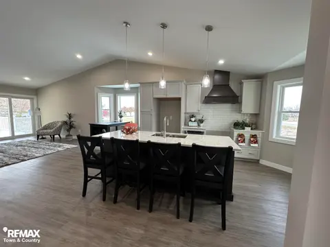 1473 Mallard Circle, Owosso MI 48867 photo 2