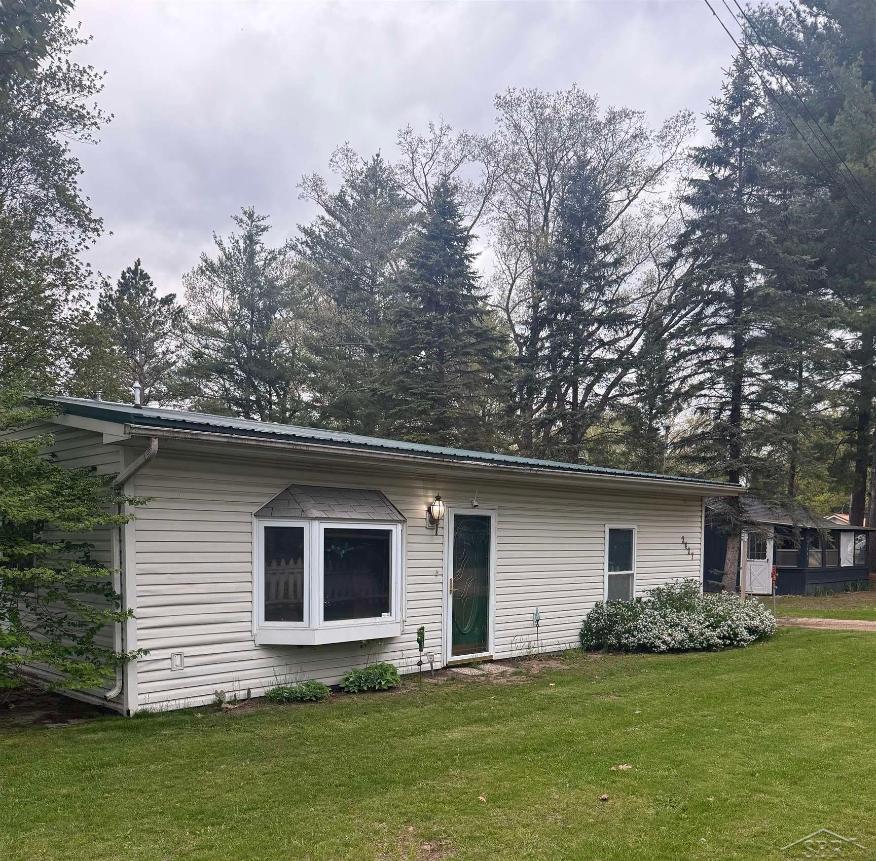 2427 Courtney Drive, Harrison MI 48625 photo 1