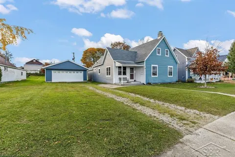 215 Water Street, Harbor Beach MI 48441 home for sale