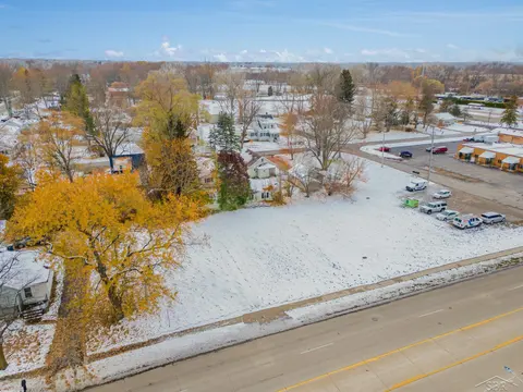 6250 Dixie Highway, Bridgeport MI 48722 photo 2