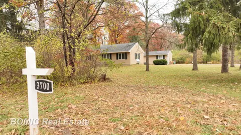 3700 N Saginaw Road, Midland MI 48640 photo 4