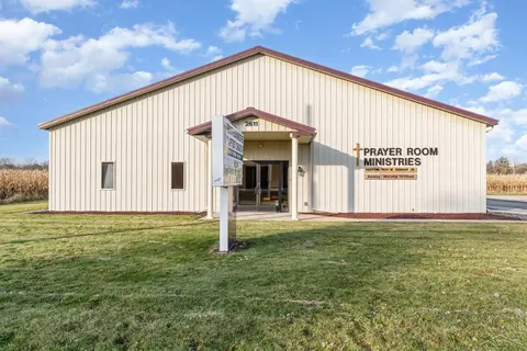 2611 King Road, Saginaw MI 48601 photo 1