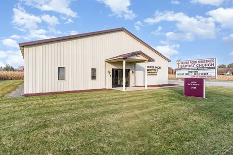 2611 King Road, Saginaw MI 48601 photo 2
