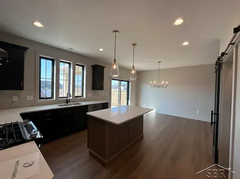 8657 Foxtail Trail Street, Freeland MI 48623 photo 3