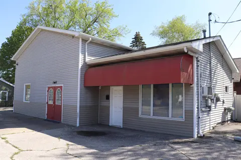 1200 N Henry Street, Bay City MI 48706 photo 1