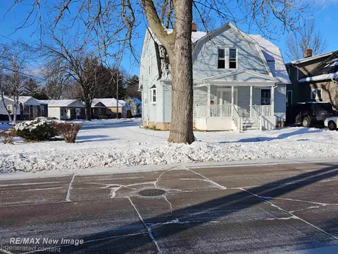 505 Yale Street, Saginaw MI 48602 photo 2