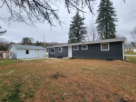 289 W Norway Street, Harrison MI 48625 photo 2