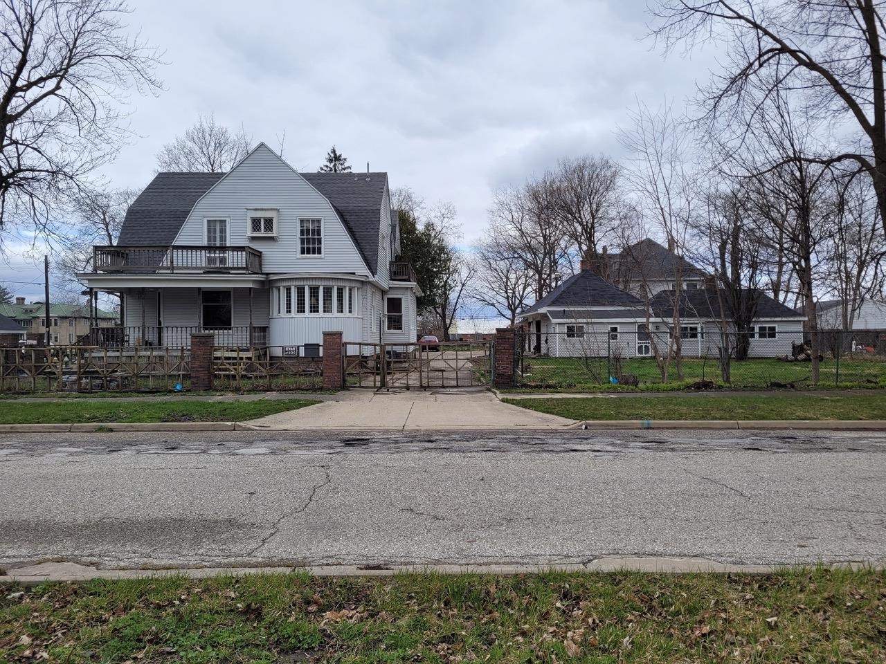 1237 Owen Street, Saginaw MI 48601 photo 1