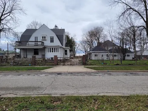 1237 Owen Street, Saginaw MI 48601 photo 1