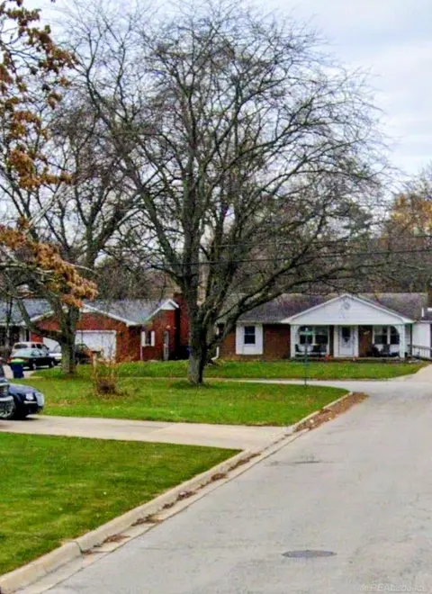 3141 Canary Drive, Saginaw MI 48601 photo 3