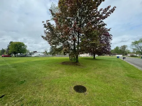 3425 Bramble Drive, Saginaw MI 48603 photo 3