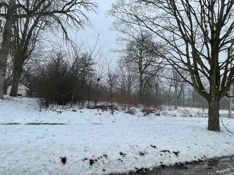 1339 Mott Street, Saginaw MI 48601 photo 1
