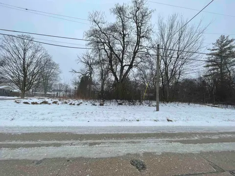 2310 Wilkins Street, Saginaw MI 48601 photo 4