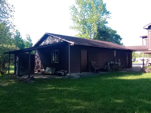 5396 Colchester Way, Gladwin MI 48624 photo 3