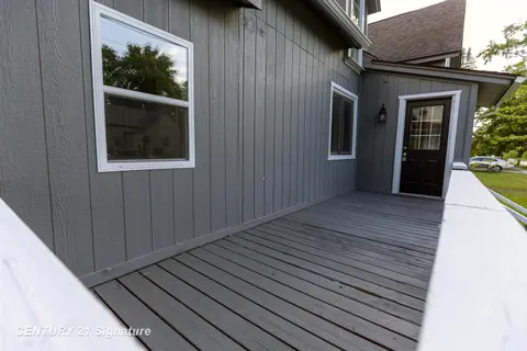 611 W 2nd Street, Pinconning MI 48650 photo 4