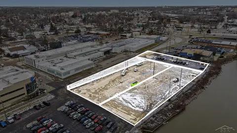 916 N Niagara Street, Saginaw MI 48602 photo 1