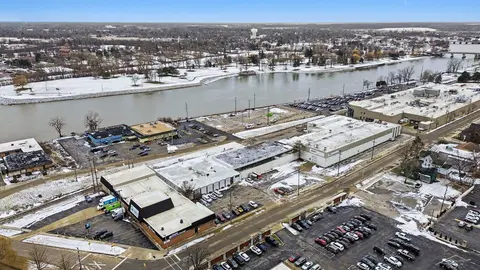 916 N Niagara Street, Saginaw MI 48602 photo 2