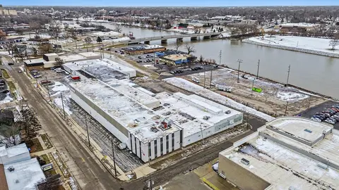 916 N Niagara Street, Saginaw MI 48602 photo 3