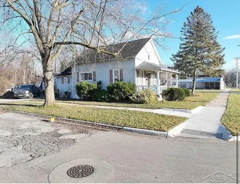 1522 Mackinaw Street, Saginaw MI 48602 photo 3