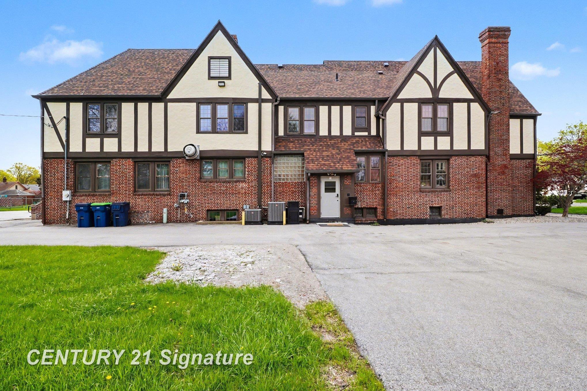 302 Tuscola Road, Bay City MI 48708 photo 1