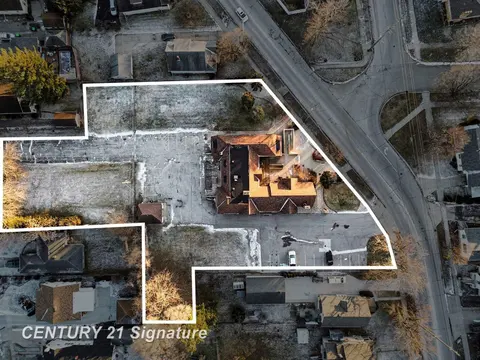 302 Tuscola Road, Bay City MI 48708 photo 5