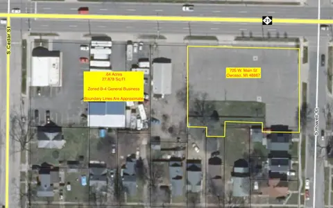 705 W Main Street, Owosso MI 48867 photo 1