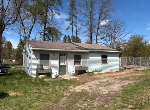 212 W Park Road, Harrison MI 48625 photo 1
