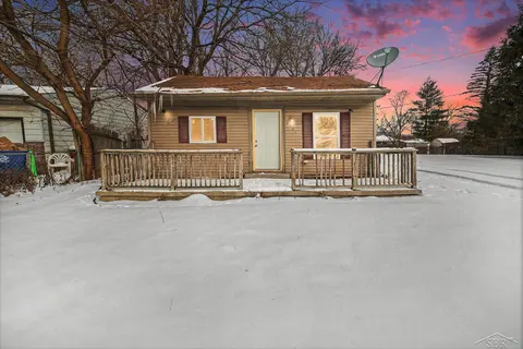 2481 California Avenue, Saginaw MI 48601 photo 1