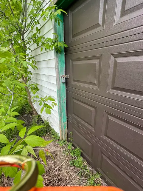 2116 Annesley St Street, Saginaw MI 48601 photo 2