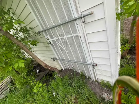2116 Annesley St Street, Saginaw MI 48601 photo 3