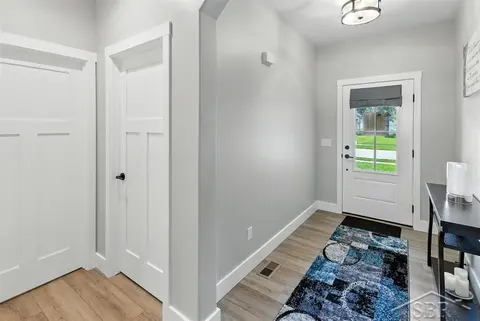701 Broadhead Drive, Midland MI 48642 photo 5