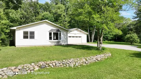 10293 Carr Road, Saint Charles MI 48655-8627 photo 3