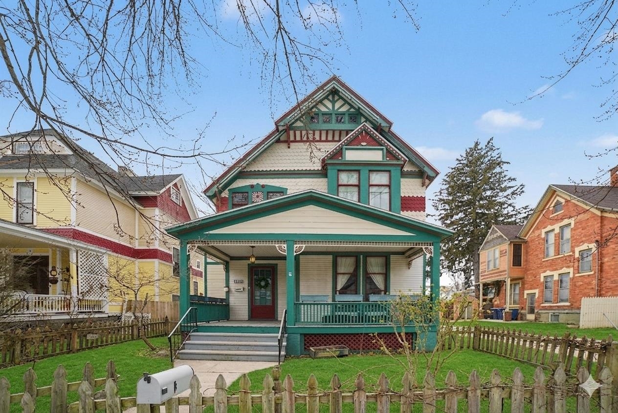 1212 5th Street, Bay City MI 48708 photo 1
