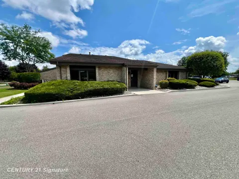 5605 N Colony Drive, Saginaw MI 48638 photo 2
