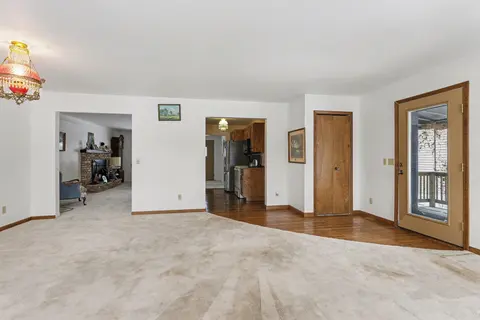 225 Lagoon Beach Drive, Bay City MI 48706 photo 4